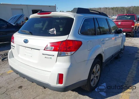 2011 Subaru Outback 2.5I Premium z USA, uszkodzony, nr VIN 4S4BRBCC3B3428450